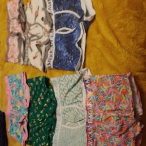 7 pairs of American Eagle boxer briefs